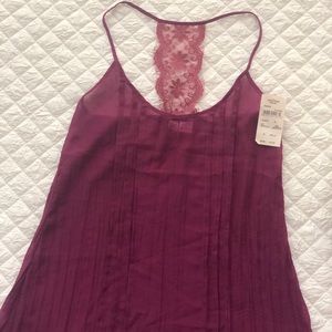 “Love on a Hanger” small Purple camisole/top NWT